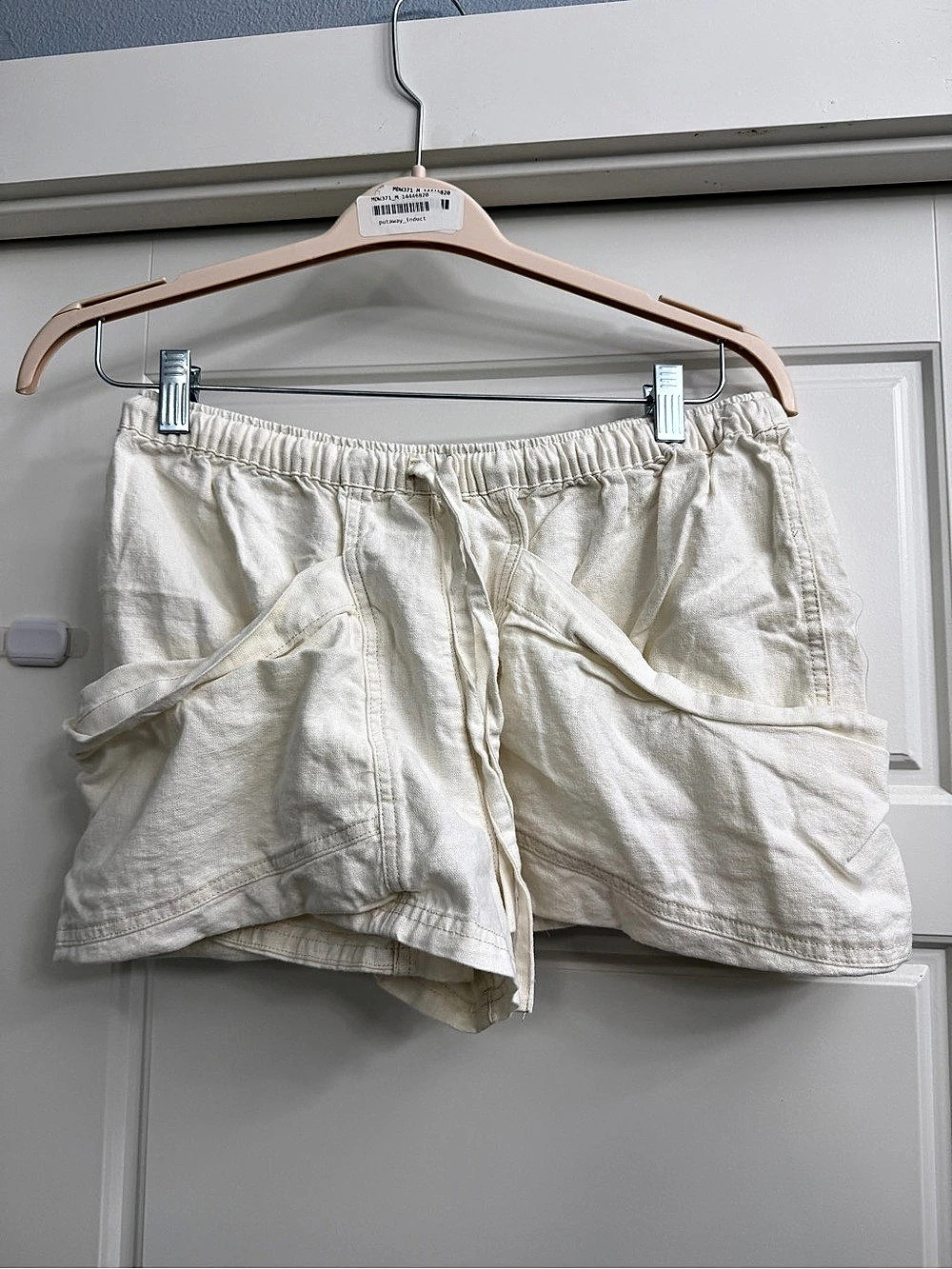 Free People Sugar Swizzle Cargo Shorts in White Size Medium NWT